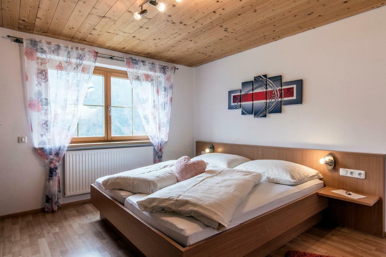 Apartamento Haus Ambiatscha Sankt Gallenkirch Exterior foto