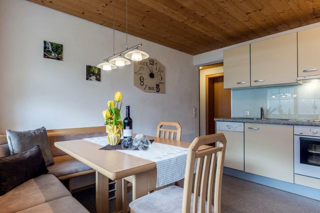 Apartamento Haus Ambiatscha Sankt Gallenkirch Exterior foto