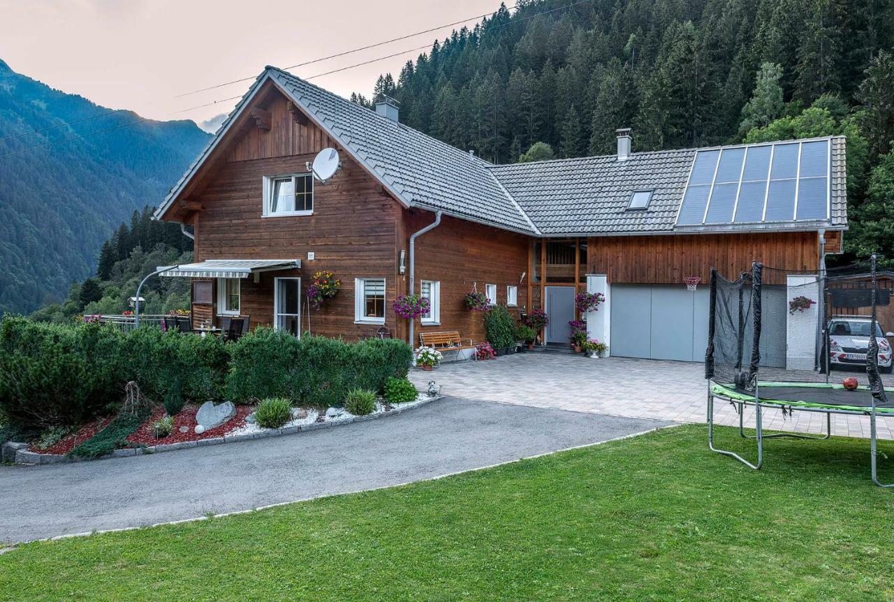 Apartamento Haus Ambiatscha Sankt Gallenkirch Exterior foto